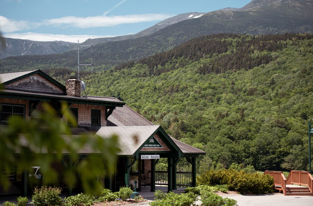 great glen lodge with mountain views