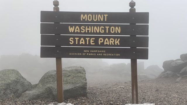 mount washington summit sign state park cloudy day