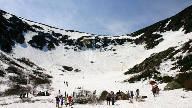 spring skiing tuckerman ravine